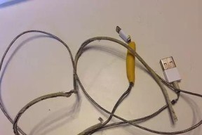 充电器充电套卡住怎么取出？有哪些安全的解决方法？