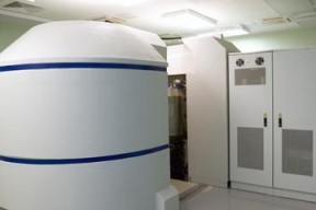 黑影复印机故障解决指南（解决黑影复印机问题的实用方法及技巧）