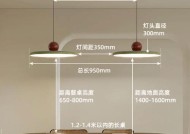 如何将灯泡连接到电视机屏幕？操作步骤是怎样的？