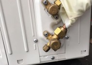空调外机滴水问题解析（为什么会滴水？如何进行维修？）