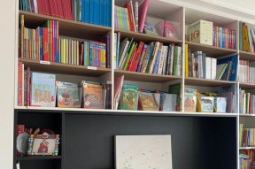 电视墙不放电视如何装饰？有哪些创意替代方案？