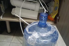净水器快速接头方法（实用技巧）