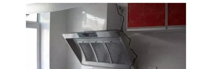 如何正确清洗以家帮油烟机（简单易行的方法让你的油烟机焕然一新）  第1张