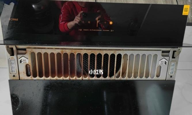 家电清洗技巧（简单又有效的清洗方法让你的油烟机持久如新）  第2张