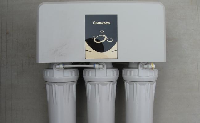 长虹净水器水箱渗水解决办法（轻松解决家庭净水困扰的一招）  第3张