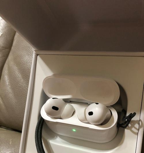 iPhone 13是否配备耳机孔？购买前需了解的真相是什么？  第3张