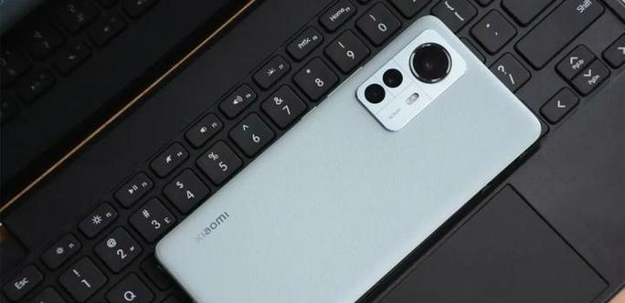vivox80对比小米12pro：哪款手机更值得购买？  第1张