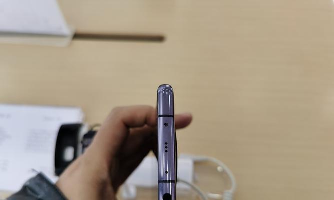 华为Mate40防水功能如何？泡水后会损坏吗？  第2张