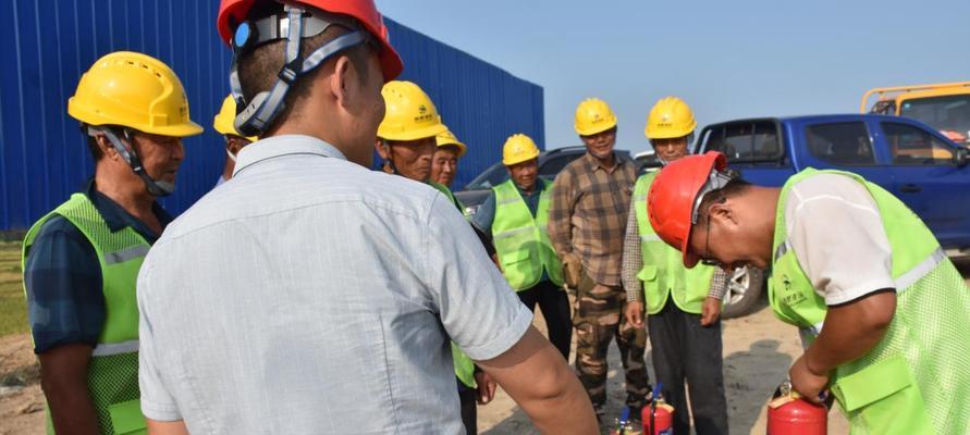 建筑工人怎么打三级防火墙？三级防火墙的施工要点是什么？  第2张