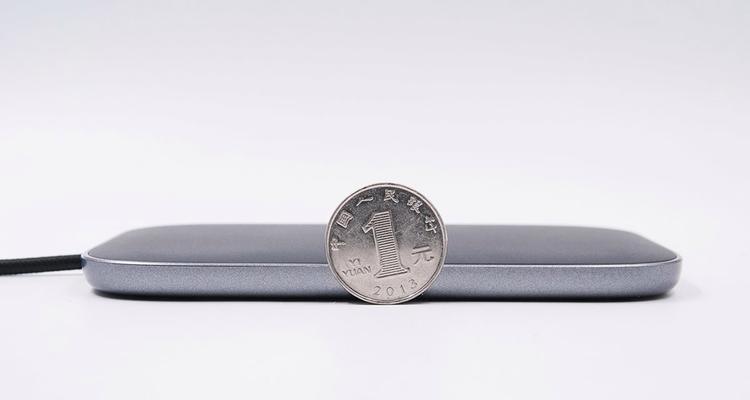 充电器彩色贴如何正确贴附？视频教程有吗？  第3张