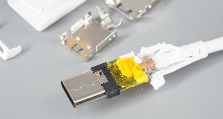 针形充电器头如何拆开？拆开过程中需要注意什么？  第2张