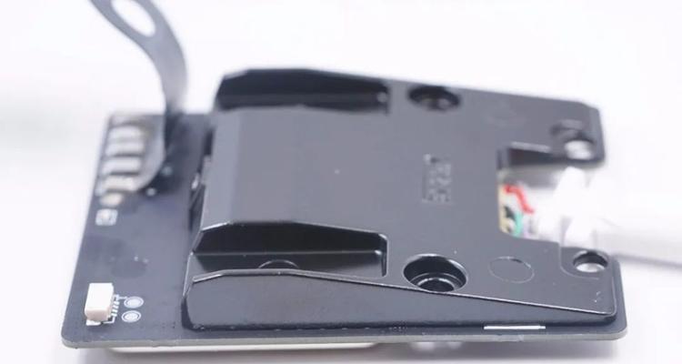 一加无线充电器拆解步骤是什么？  第3张