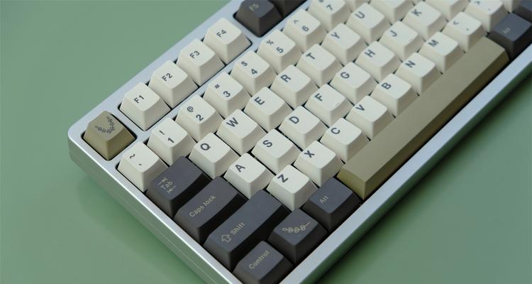 哪款键盘最适合改键帽？改键帽时应该选择哪种键盘？  第2张