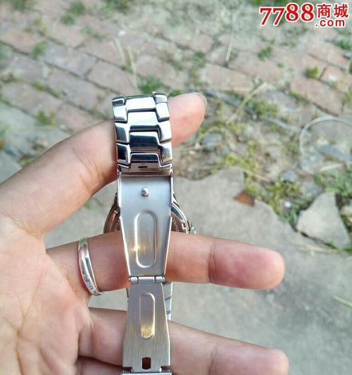 飞利浦电话手表像素表现如何？与其他品牌相比如何？  第3张