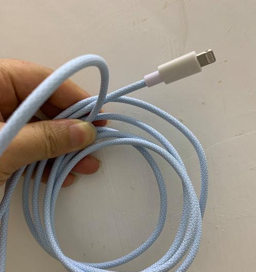 剪出数据线了怎么办啊？如何修复或替代损坏的数据线？  第2张