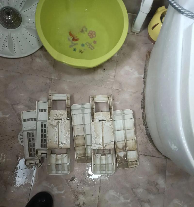 热水器清洗后如何处理水质混浊问题（一步步解决热水器清洗后水质混浊的困扰）  第1张