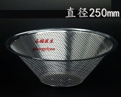 如何清洗抽油烟机的网罩子（轻松解决油烟困扰，为您的家庭健康保驾护航）  第1张