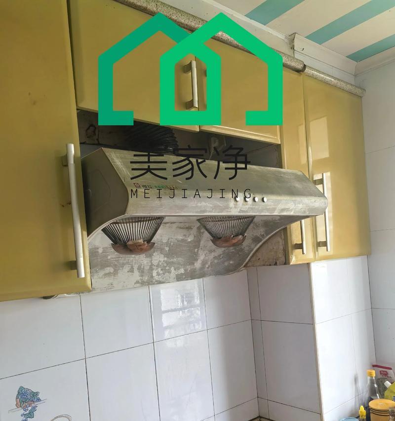 抽油烟机的清洗窍门（教你如何正确清洗抽油烟机，让厨房更清洁）  第3张