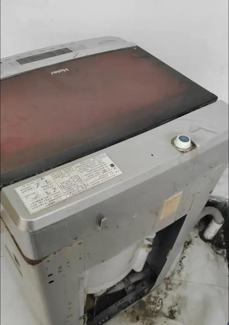 海尔滚筒洗衣机显示E2故障代码的原因和解决方法（探究海尔洗衣机显示E2故障代码的意义及修复技巧）  第2张