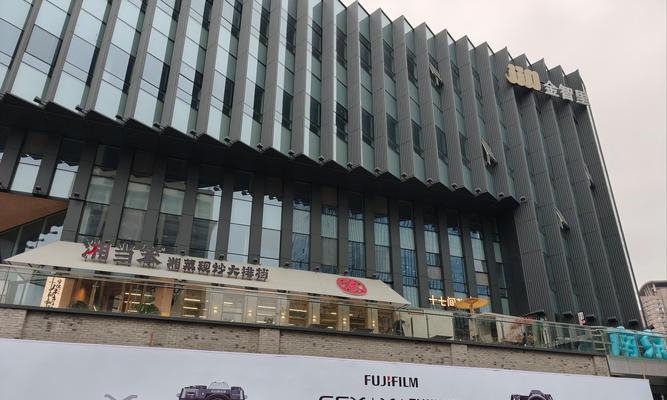 商场里找不到相机店的原因是什么？相机店通常在哪里？  第3张