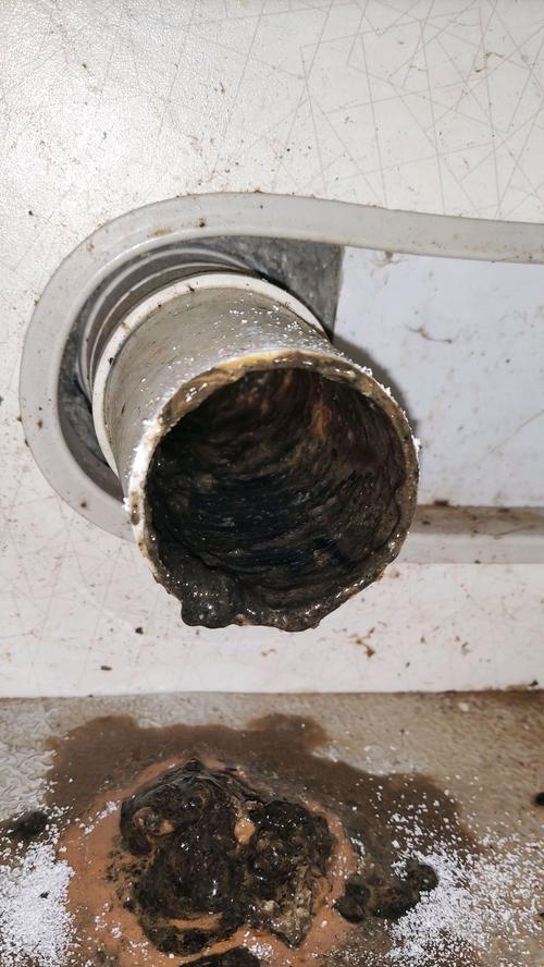 地暖热水器坏了怎么办（解决地暖热水器故障的有效方法）  第2张